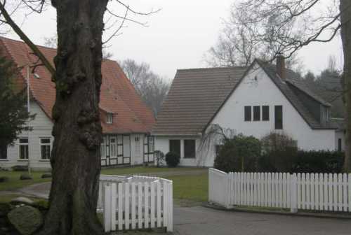 Schöner als Parkplätze und Bushaltestelle